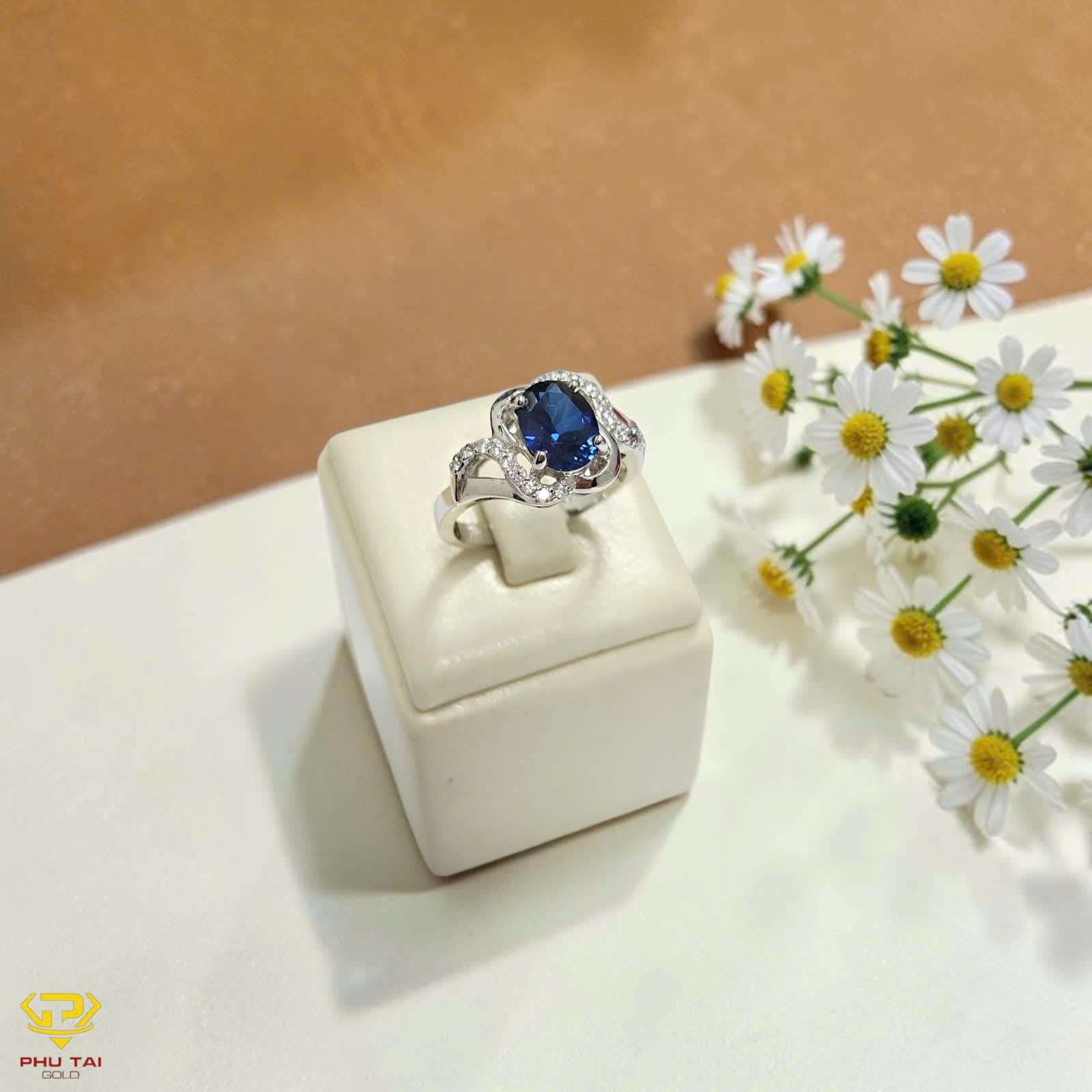 Nhẫn nữ đính đá (mã NN 4268)